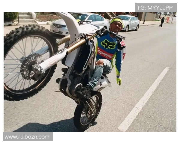 极限运动爱好者必看的头盔选购指南与推荐品牌解析 极限运动爱好者必看的头盔选购指南与推荐品牌解析