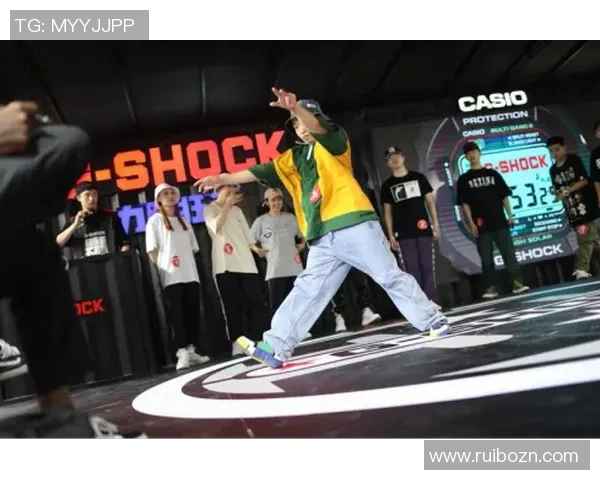 北京滑板队在世界街舞大赛中以92分高居积分榜首位