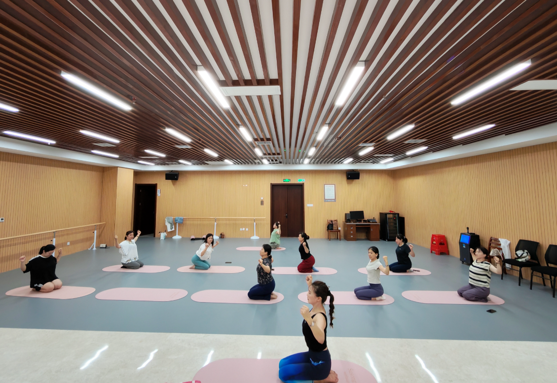 kaiyun中国网页版登录2025年宿松县文明馆全民艺术提高公益性瑜伽培训班正式(图1)