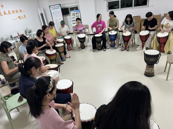 开云在线“Women 教室・迎光行远” 第二期启动： 石狮姐妹再启生长新程(图7)