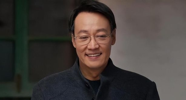 开云kaiyun出道20年不温不火45岁看着像25现在再次伙伴辛柏青终究火了(图5)